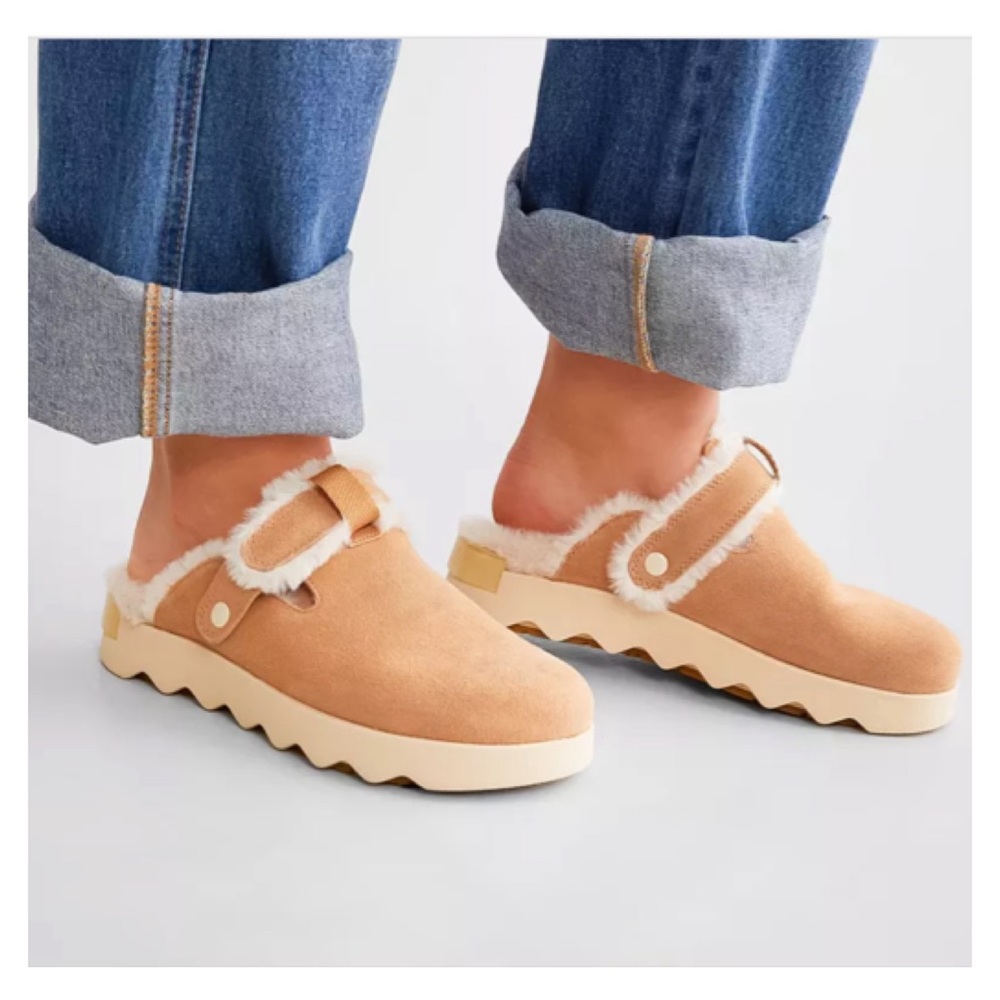 Sorel Vibe Cozy Suede Clog Faux Fur Lining Tan Tawny Buff Natural Women Size 8